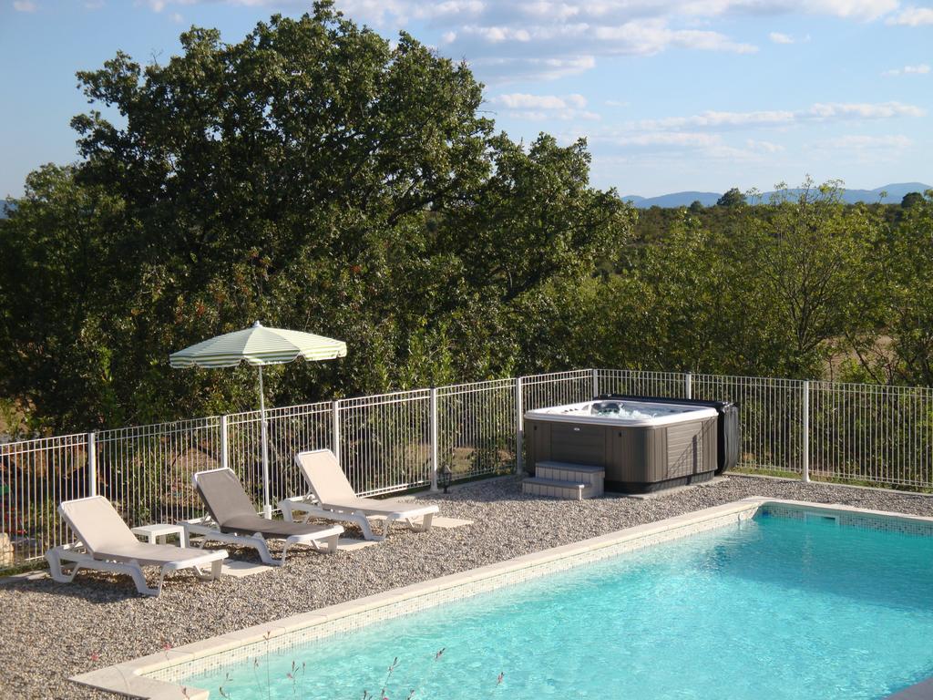 Les Villas De Perret Joyeuse Cameră foto