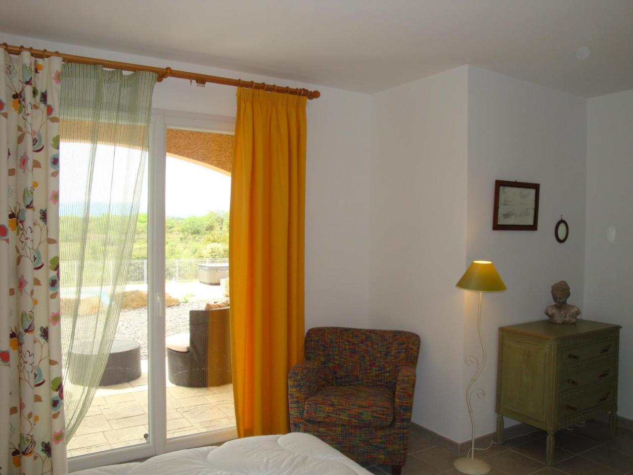 Les Villas De Perret Joyeuse Exterior foto